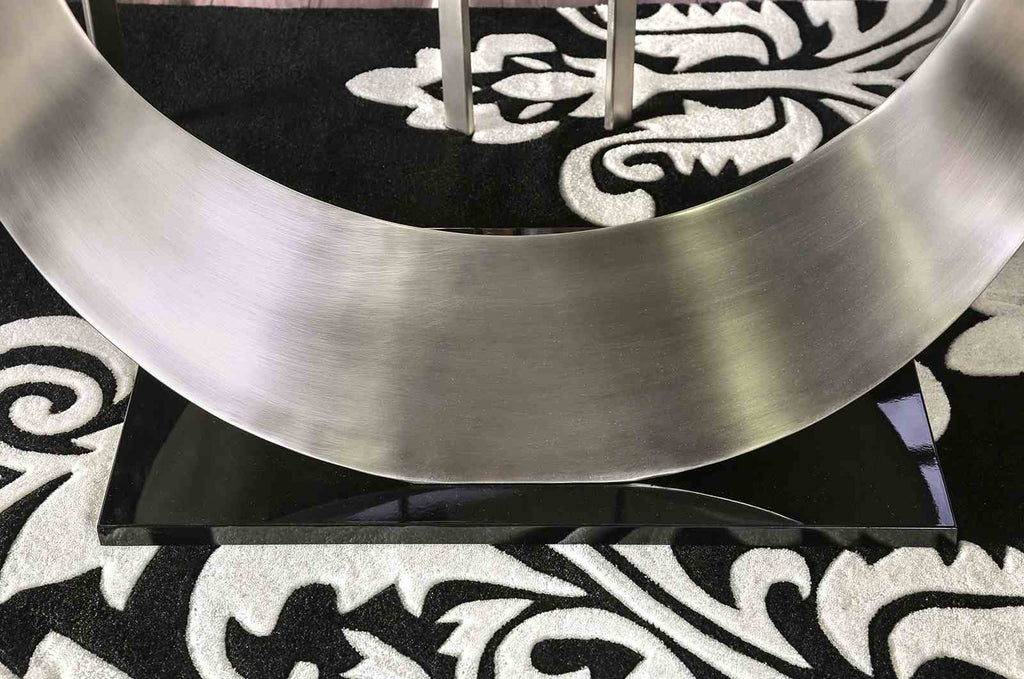 Orla Dining Table