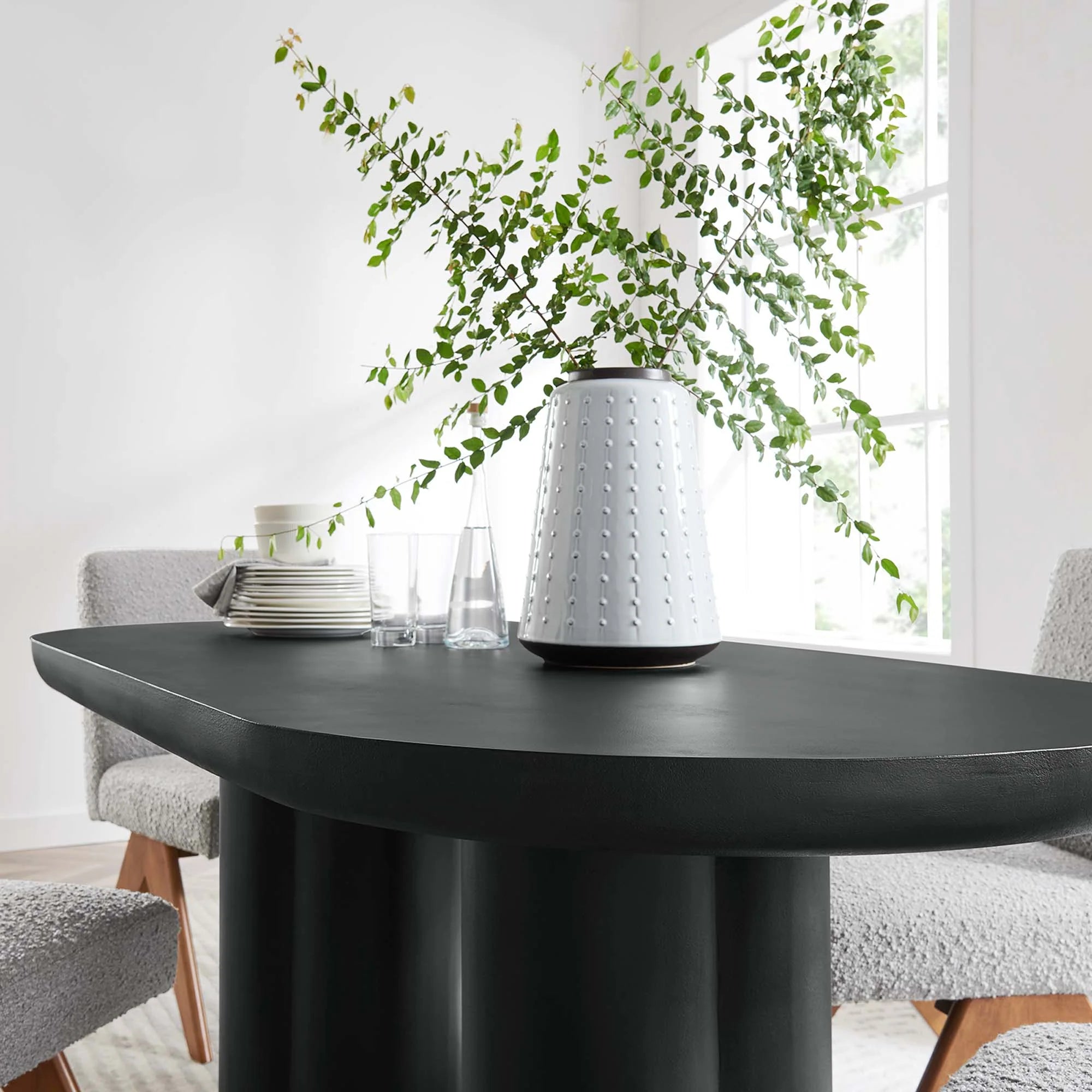 Mesa de comedor ovalada de hormigón Caspian de 183 cm