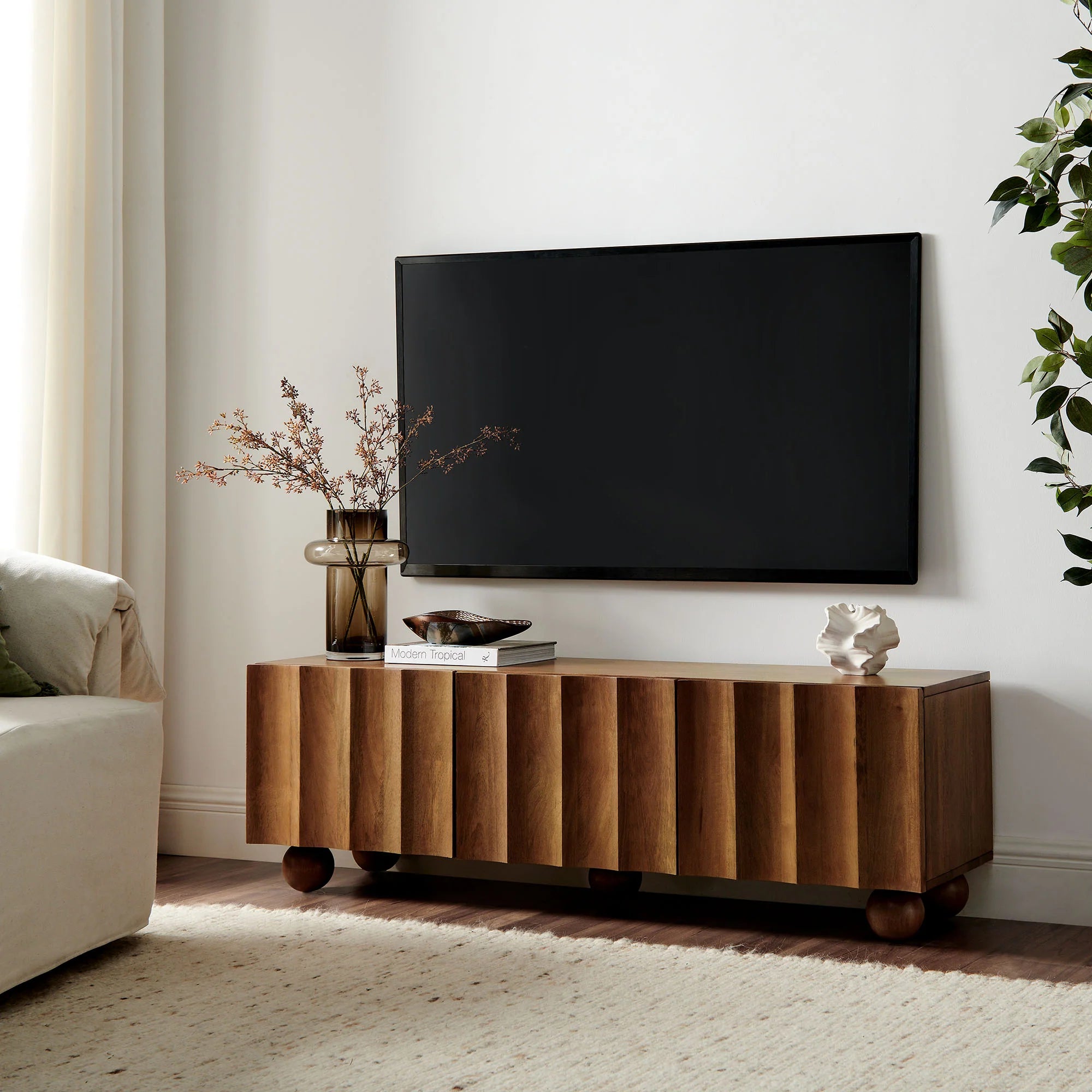 Sorren Scalloped Wood TV Stand