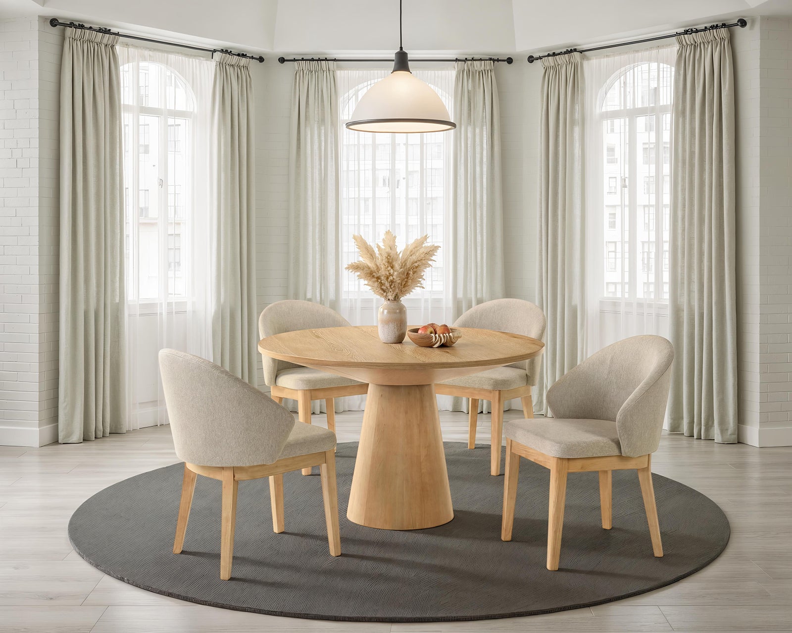 Tottenham 48" Round Dining Table