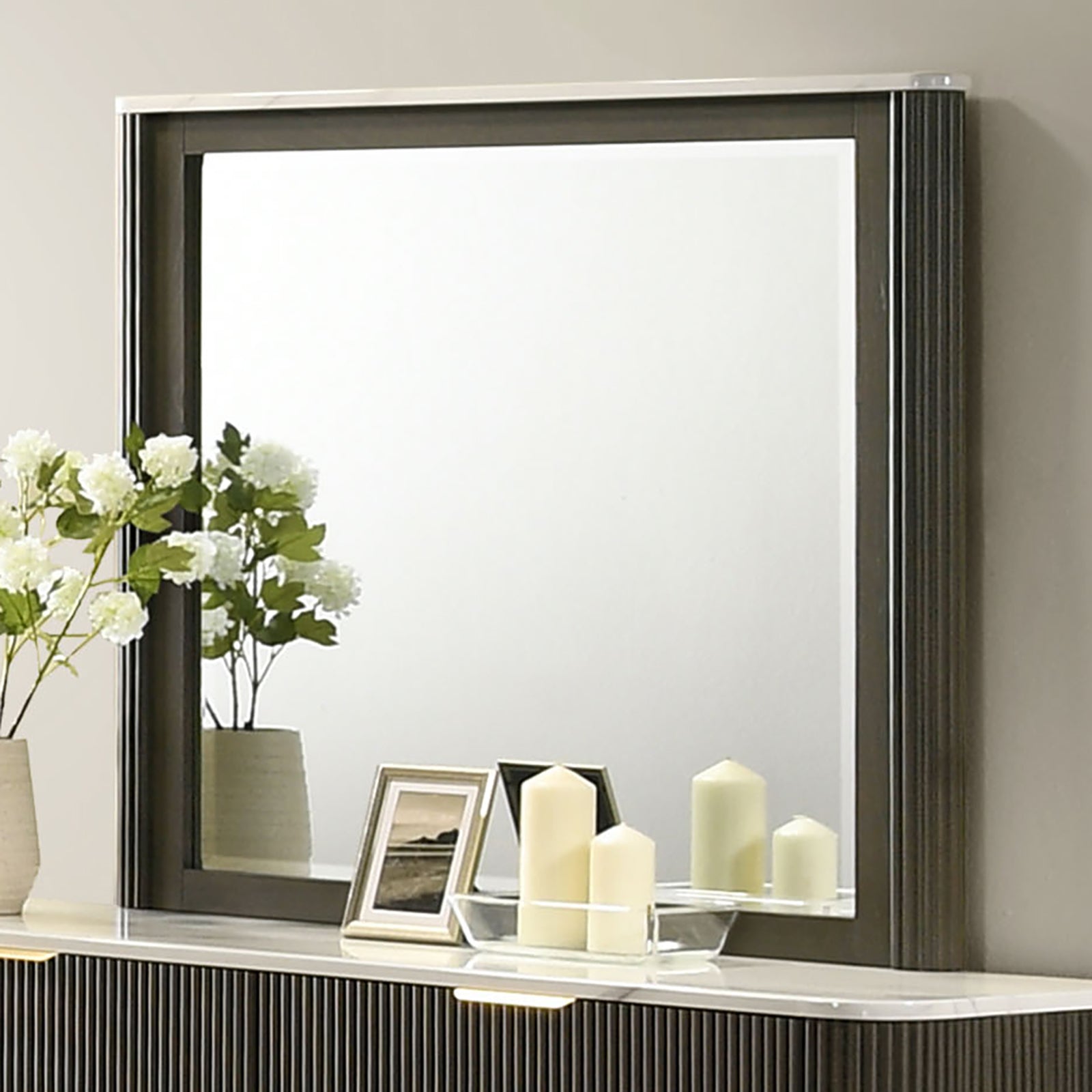 Lantrisant Dresser