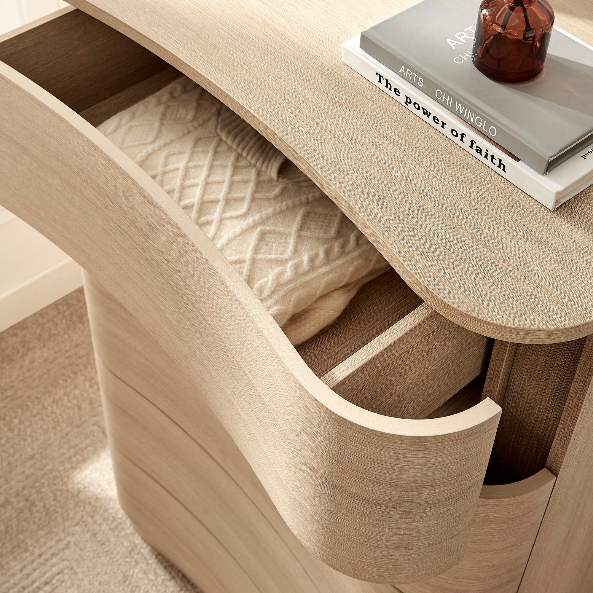 Mirae 5-Drawer Curved Dresser Chest